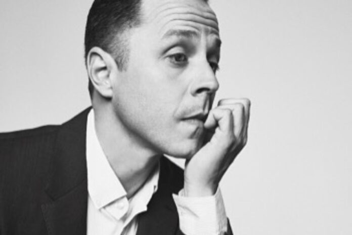 Giovanni Ribisi role as Danny, a lover boy with disability in the movie is underlooked.