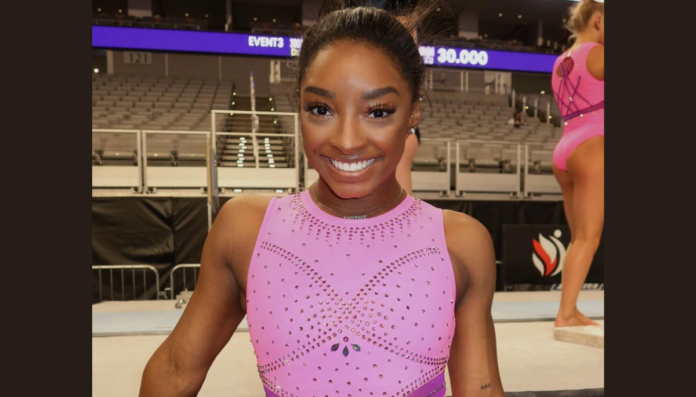 Is Simone Biles Dwarf